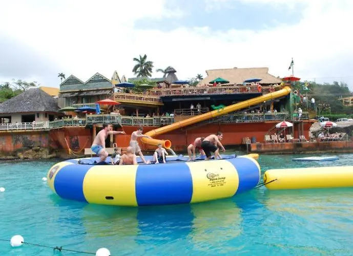 Hospitality Expert Bts 8 Pool Bar * Montego Bay