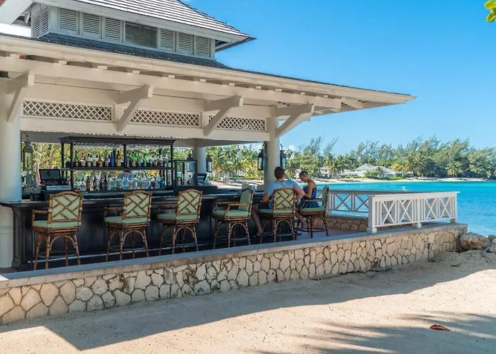 Inn Hospitality Expert Bts 8 Pool Bar