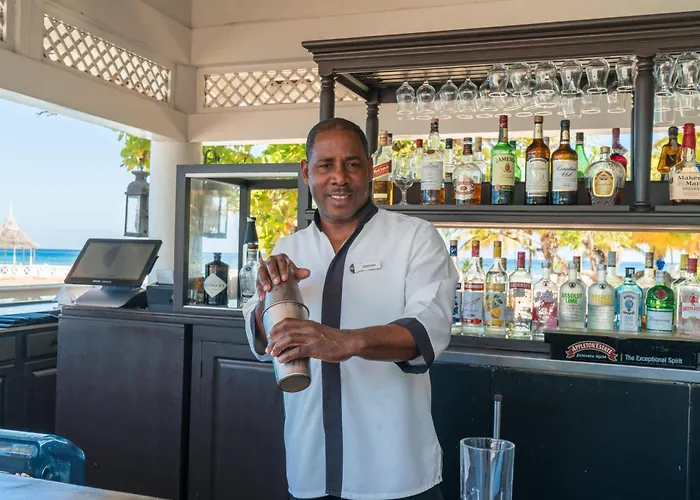 Hospitality Expert Bts 8 Pool Bar * Montego Bay