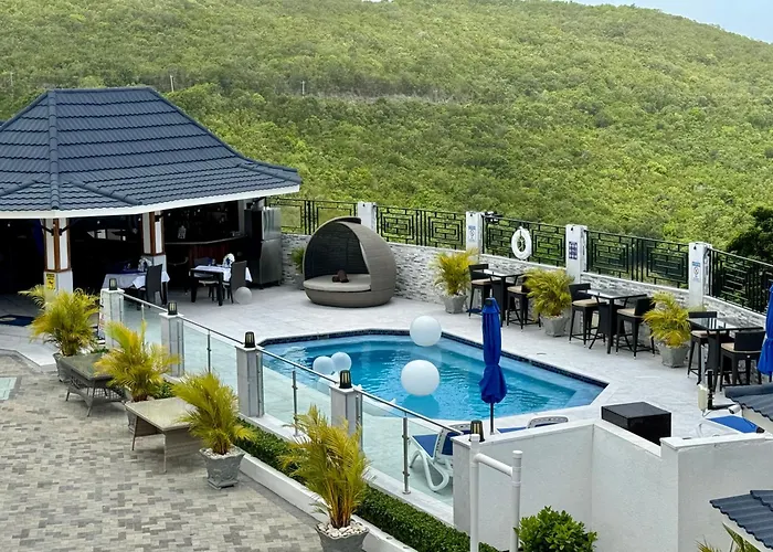 Hospitality Expert Bts 8 Pool Bar Inn Montego Bay