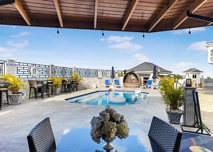 Inn Hospitality Expert Bts 8 Pool Bar