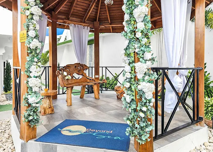 Hospitality Expert Bts 8 Pool Bar * Montego Bay
