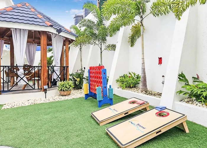 Inn Hospitality Expert Bts 8 Pool Bar